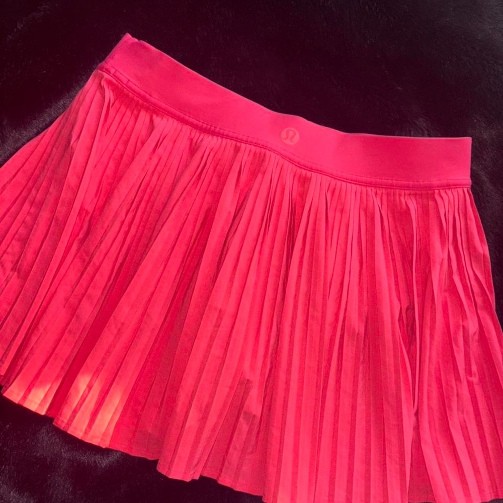 Lululemon coral skirt